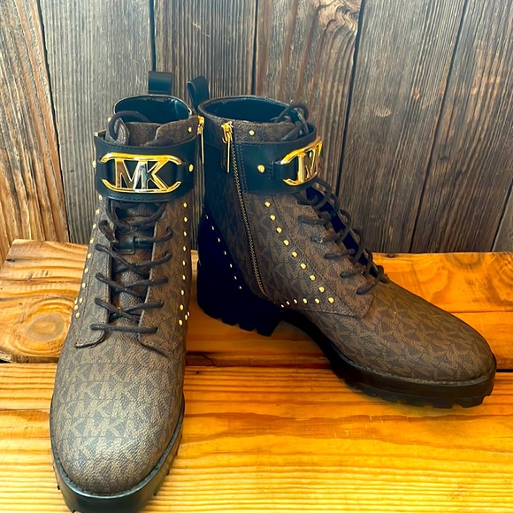 MICHAEL MICHAEL KORS RORY BOOT - Picture 3 of 6